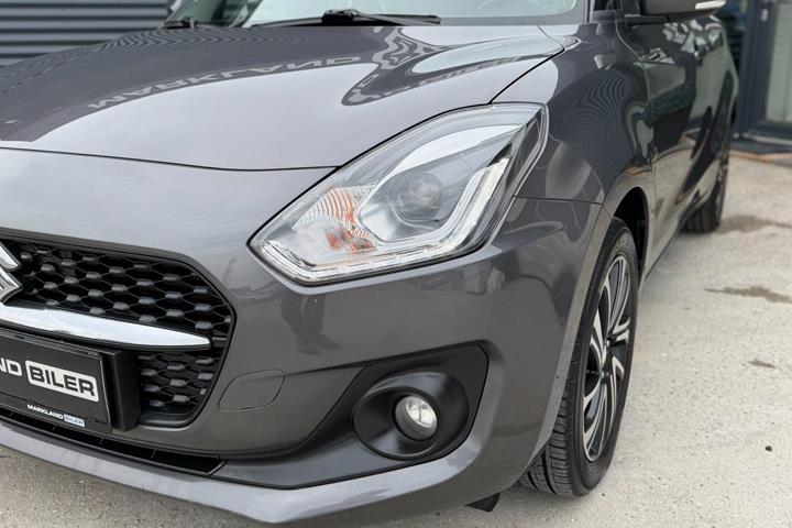 Grå Suzuki Swift fra 2020