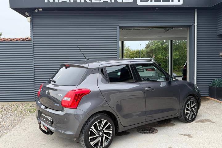 Grå Suzuki Swift fra 2020