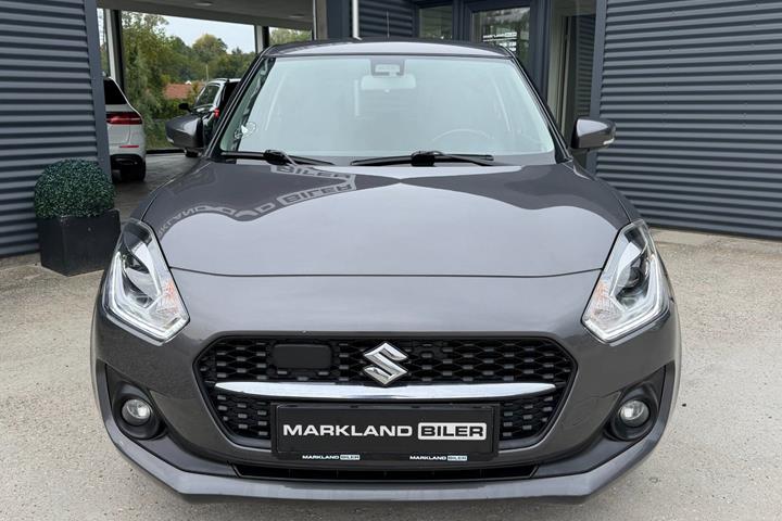 Grå Suzuki Swift fra 2020