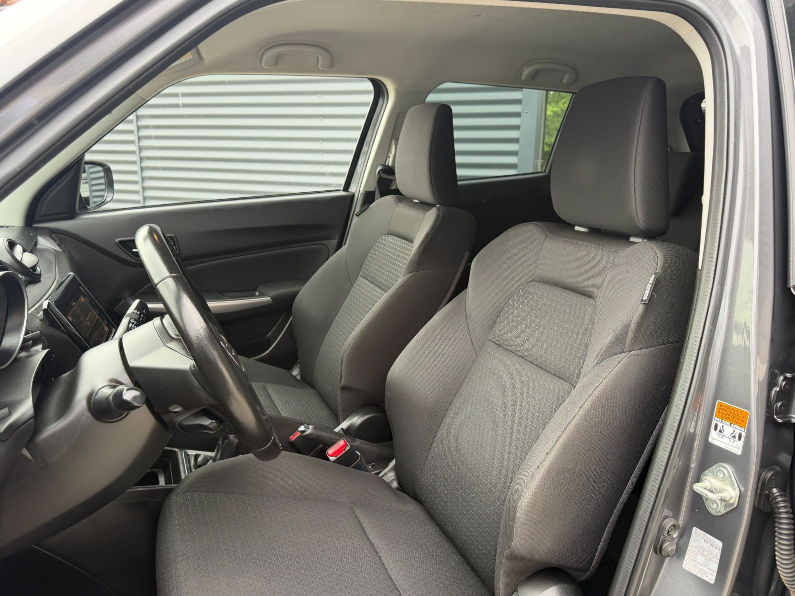 Grå Suzuki Swift fra 2020
