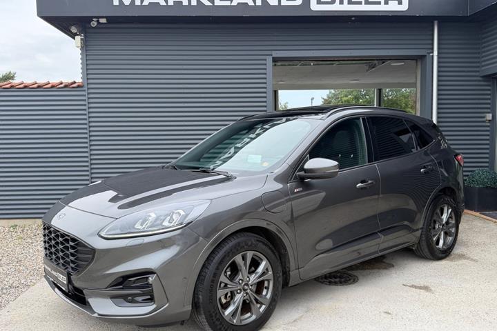 Grå Ford Kuga fra 2020