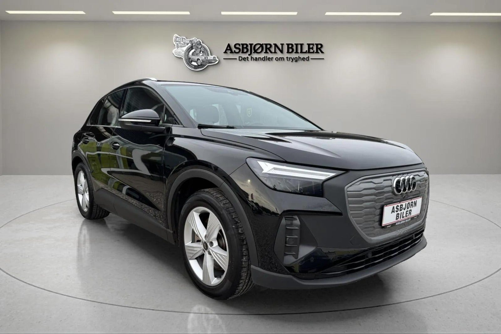 Sort Audi Q4 e-tron fra 2024