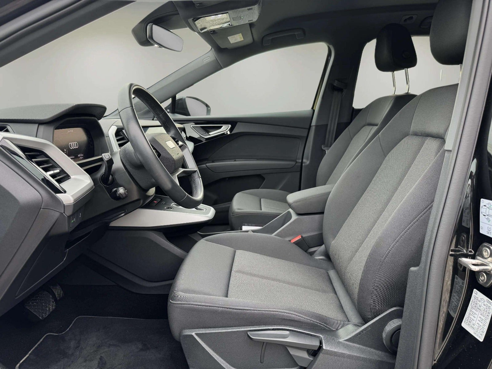 Sort Audi Q4 e-tron fra 2024