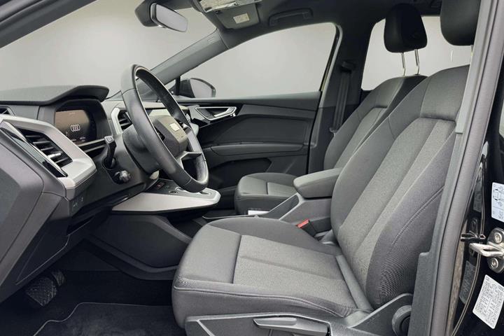 Sort Audi Q4 e-tron fra 2024