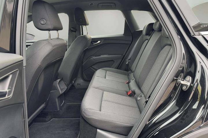 Sort Audi Q4 e-tron fra 2024