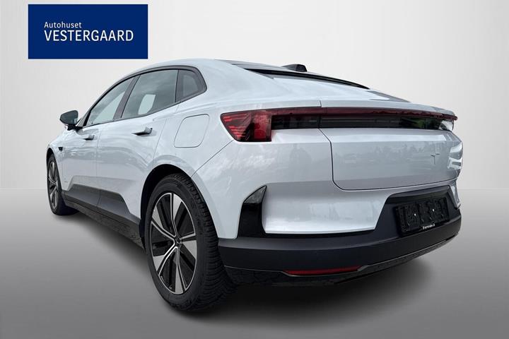 Grå Polestar 4 fra 2025