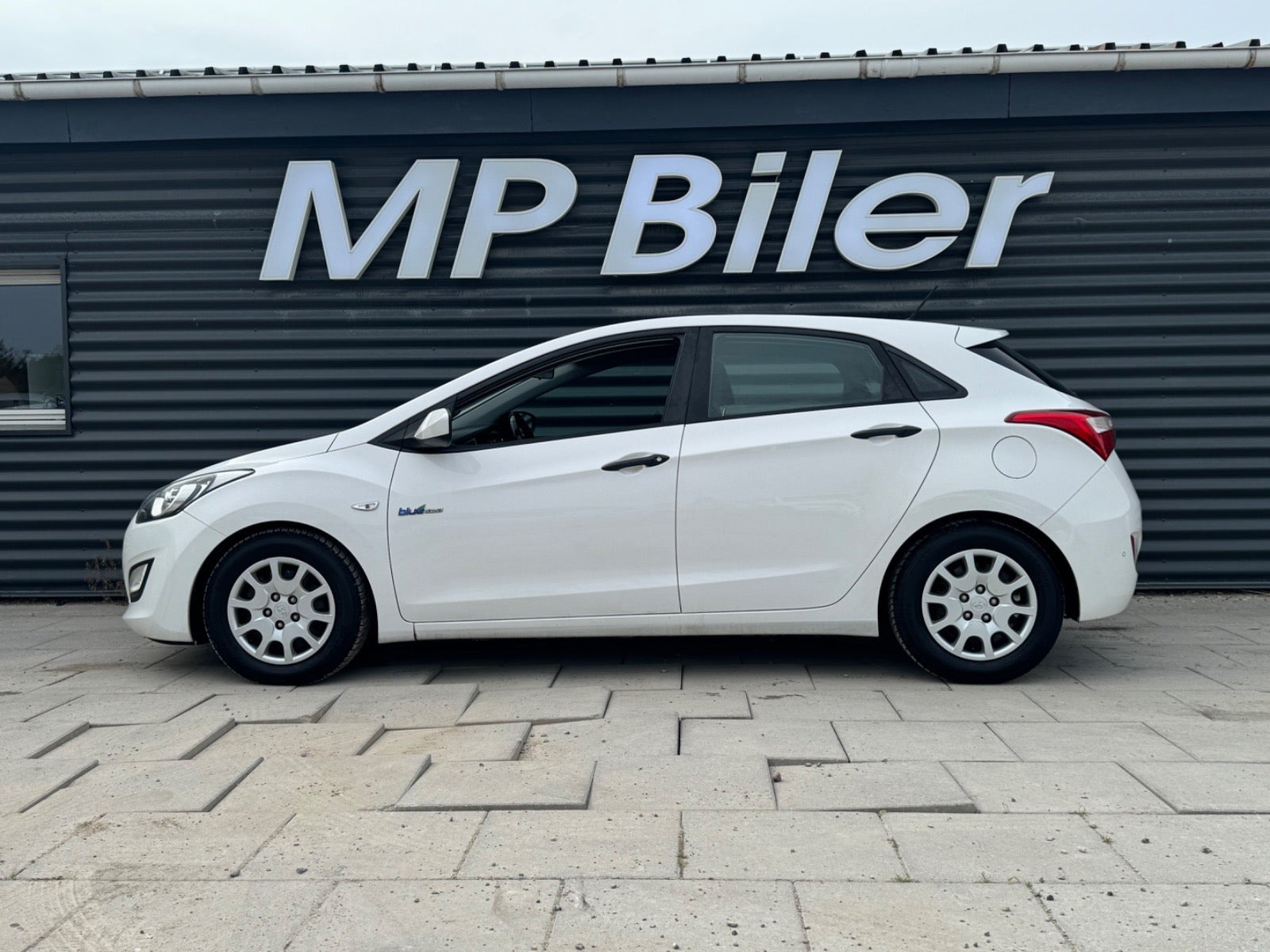 Hvid Hyundai i30 fra 2014
