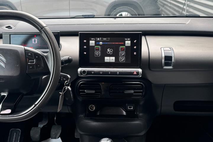 Sølv Citroën C4 Cactus fra 2015