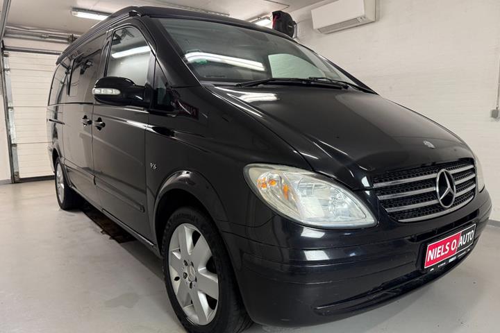 Sort Mercedes Viano fra 2009