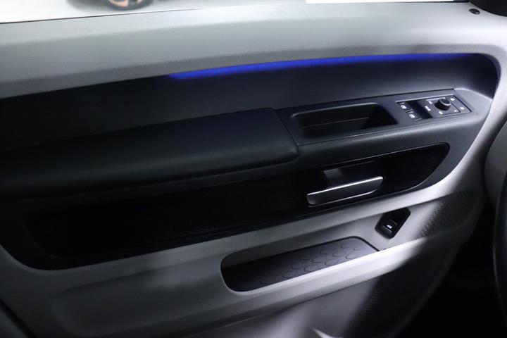 Sølv VW ID.Buzz fra 2025