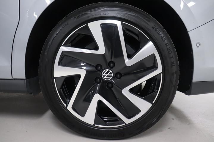 Sølv VW ID.Buzz fra 2025