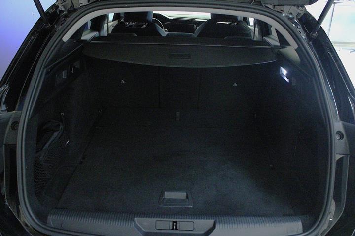 Sort Peugeot 308 fra 2022