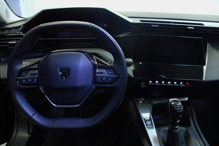 Sort Peugeot 308 fra 2022