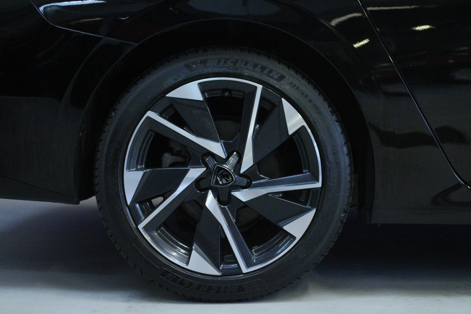Sort Peugeot 308 fra 2022
