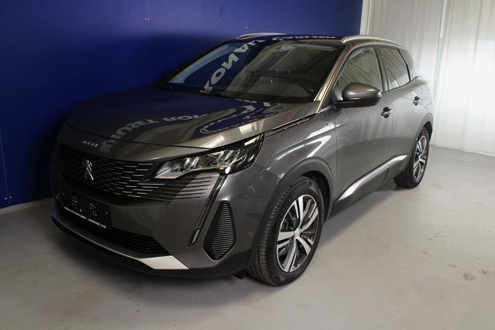 Grå Peugeot 3008 fra 2021