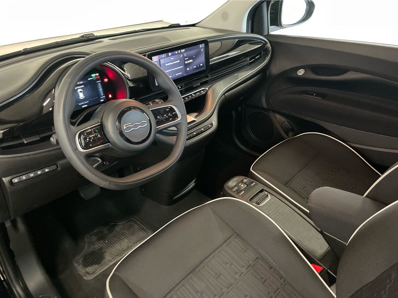 Sort Fiat 500e fra 2023