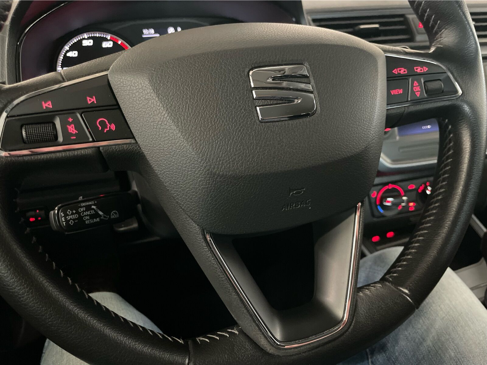 Sølv Seat Arona fra 2021