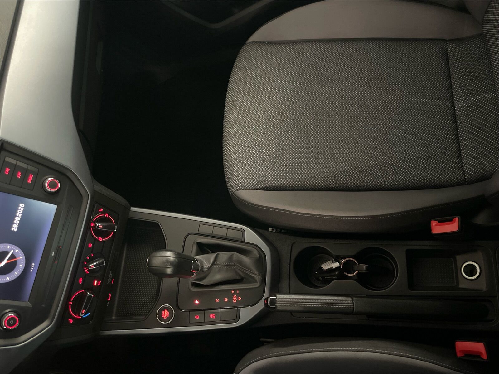 Sølv Seat Arona fra 2021