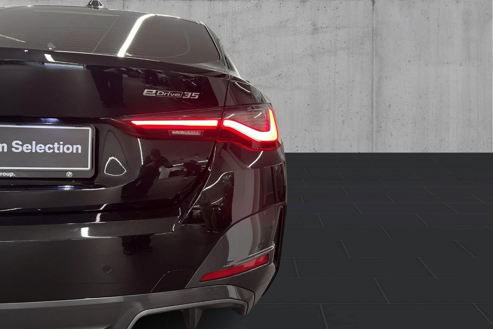 Sort BMW i4 fra 2023