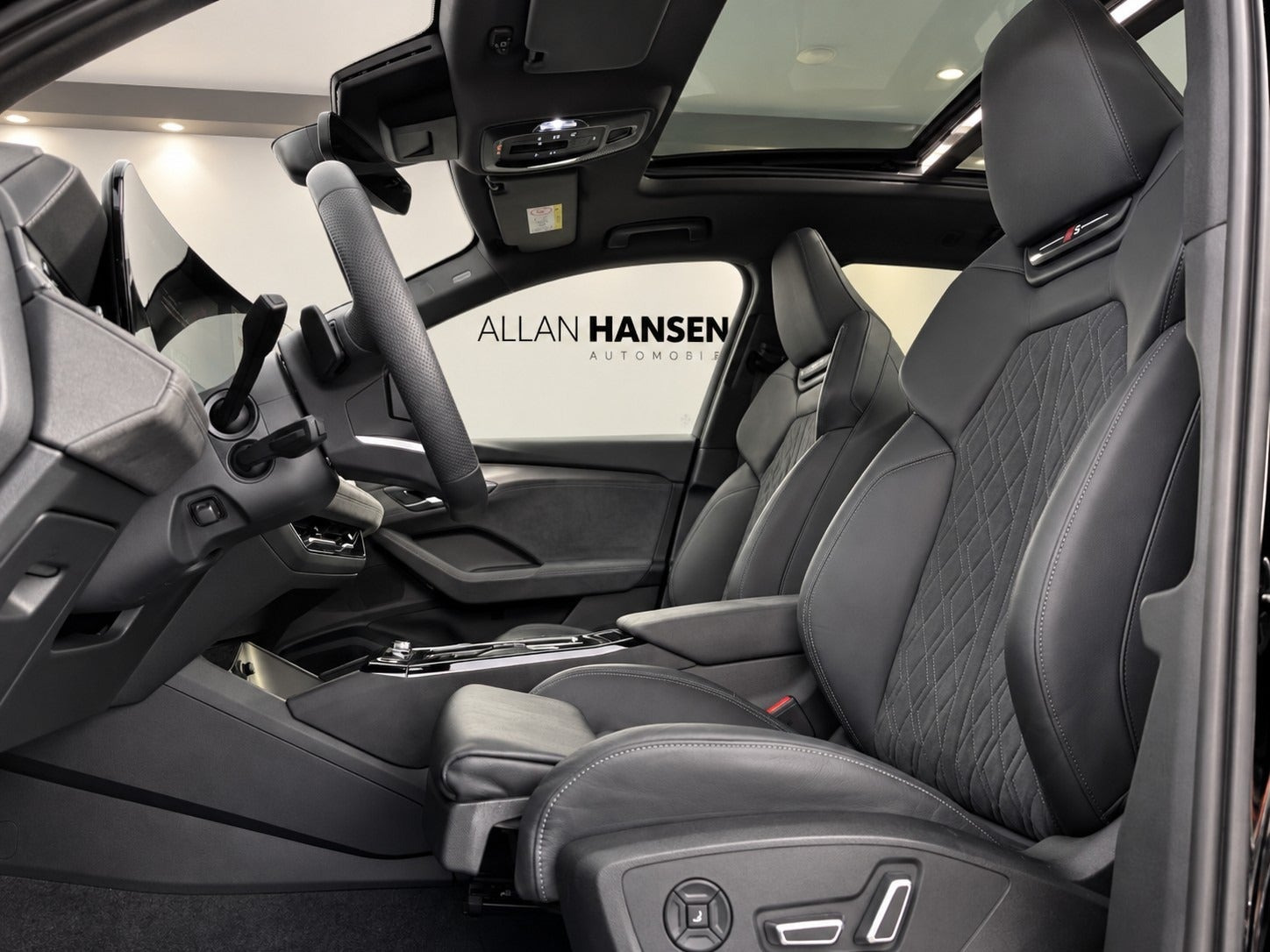 Sort Audi SQ6 e-tron fra 2025
