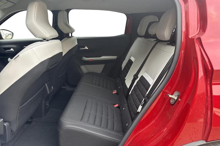 Rød Citroën e-C3 Aircross fra 2025