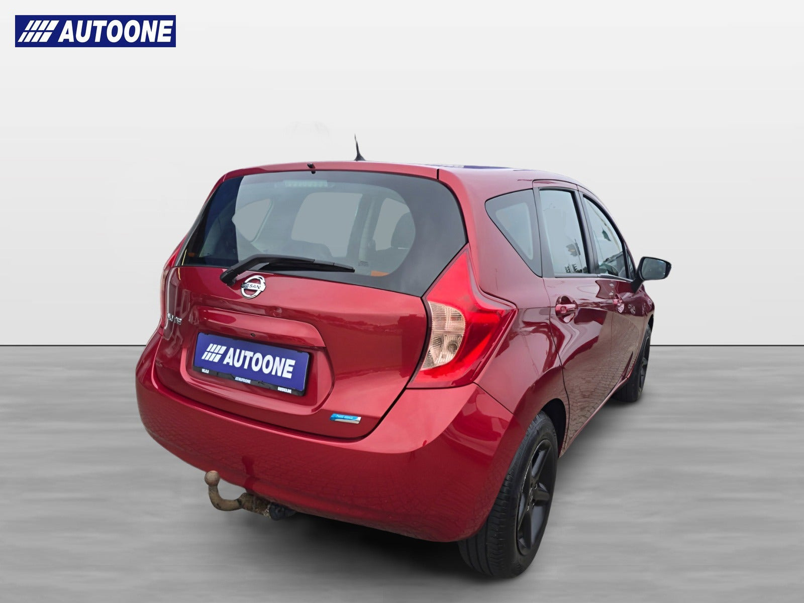 Rød Nissan Note fra 2014