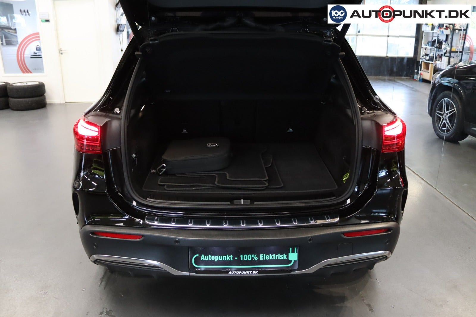 Sort Mercedes EQA250+ fra 2024