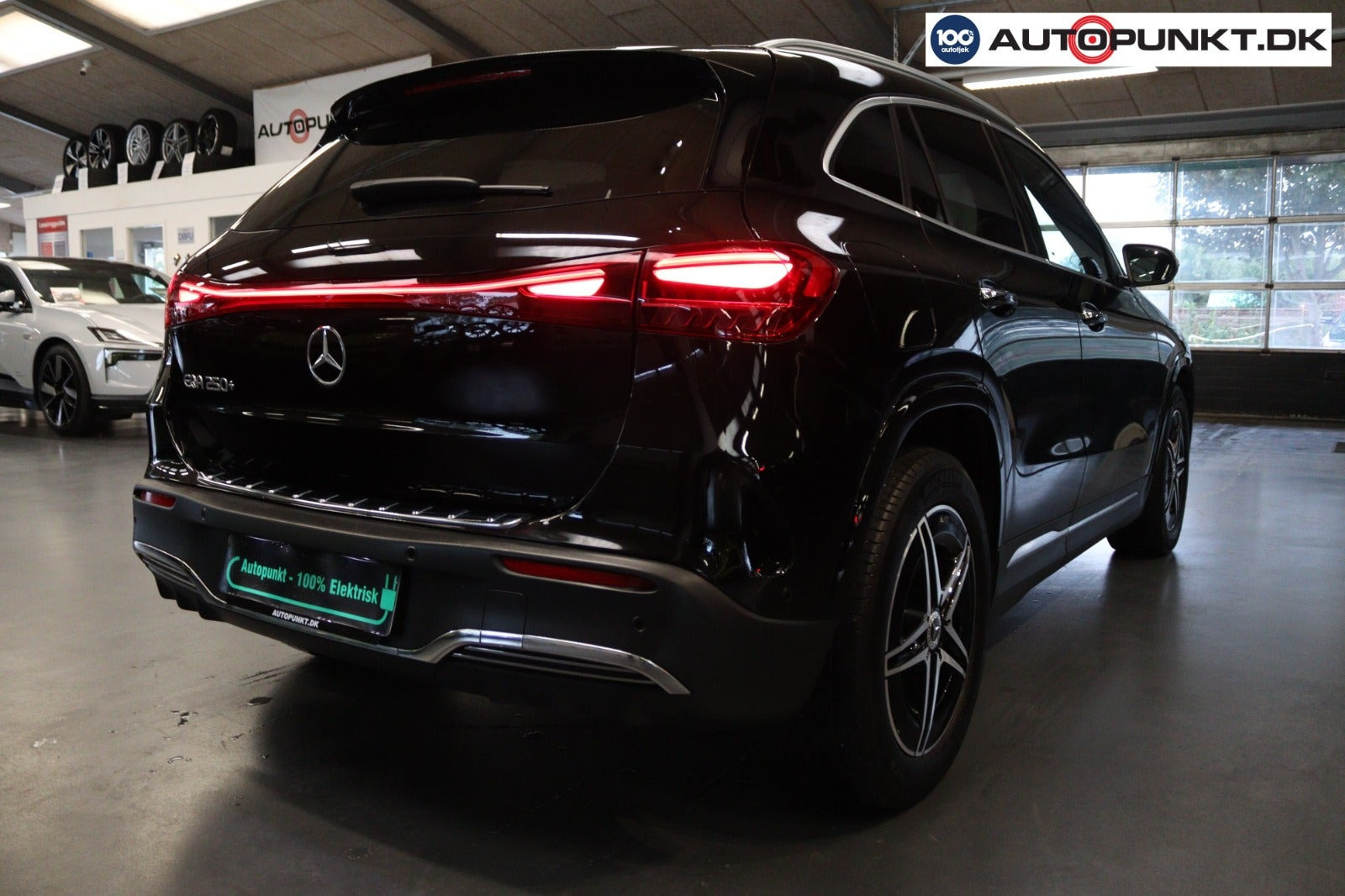 Sort Mercedes EQA250+ fra 2024