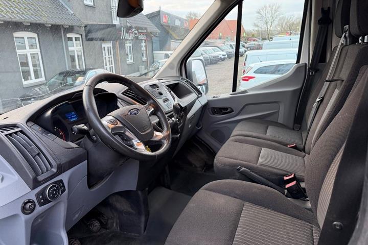 Hvid Ford Transit 350 L2 Van fra 2019