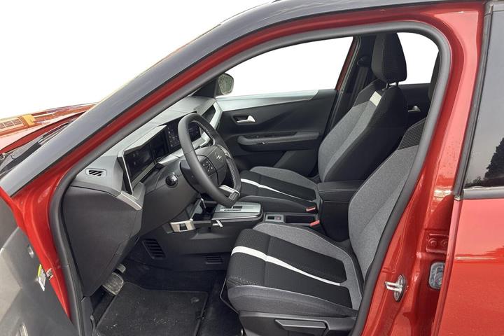 Orange Opel Frontera fra 2025