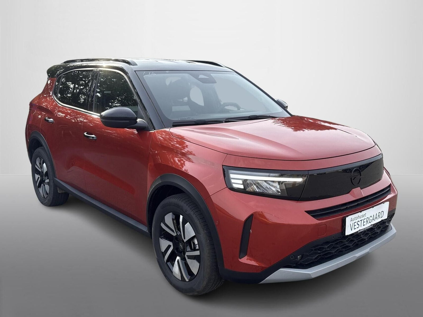 Orange Opel Frontera fra 2025