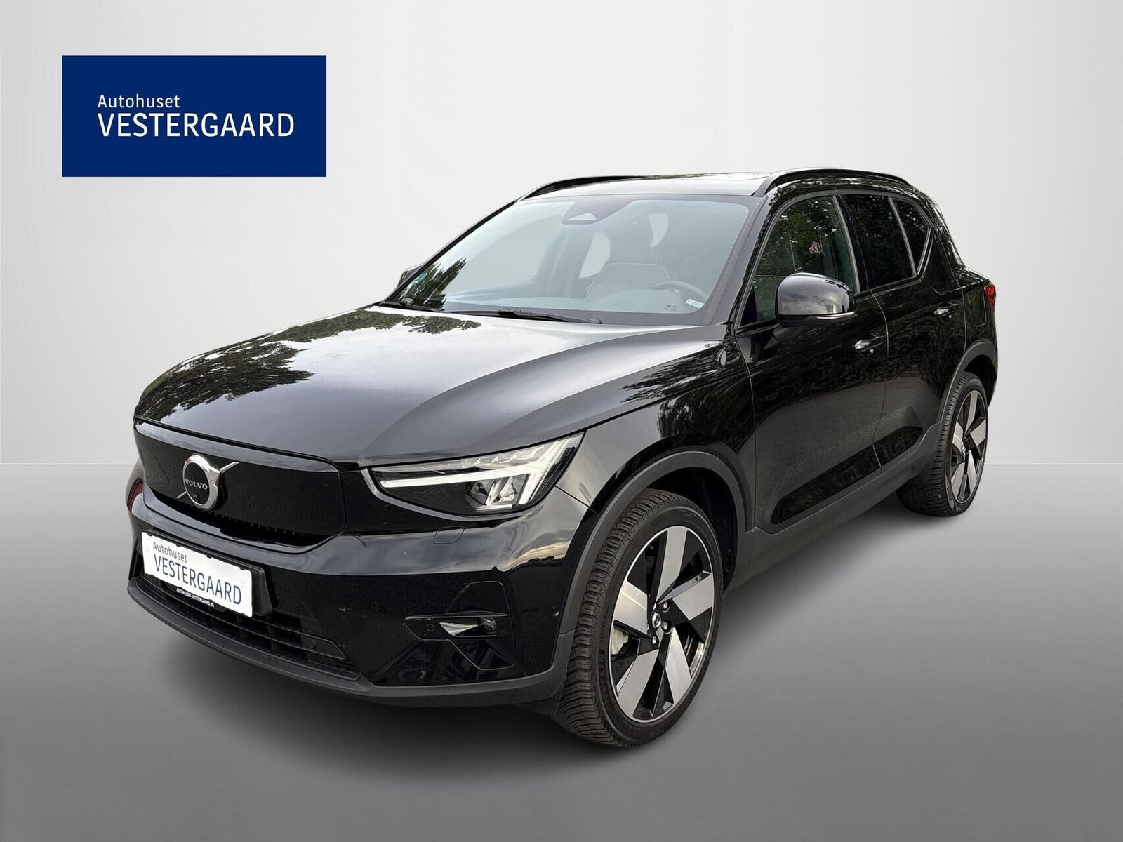 Volvo XC40 P6 ReCharge Core
