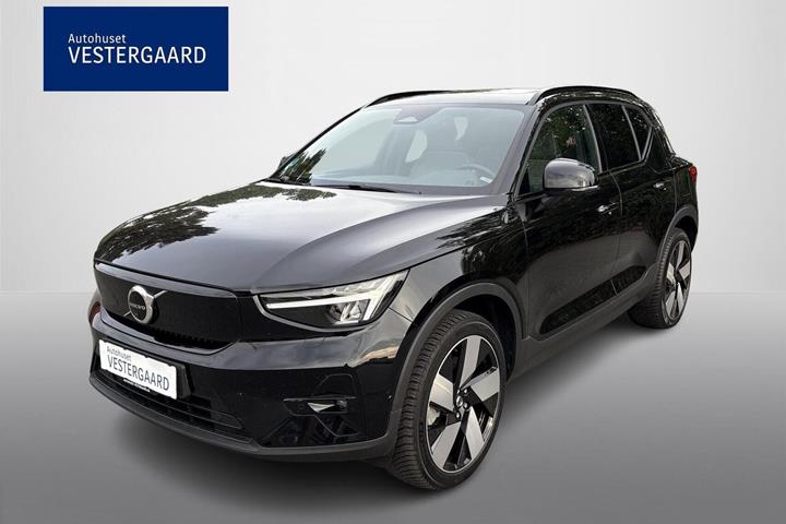 Sort Volvo XC40 fra 2023