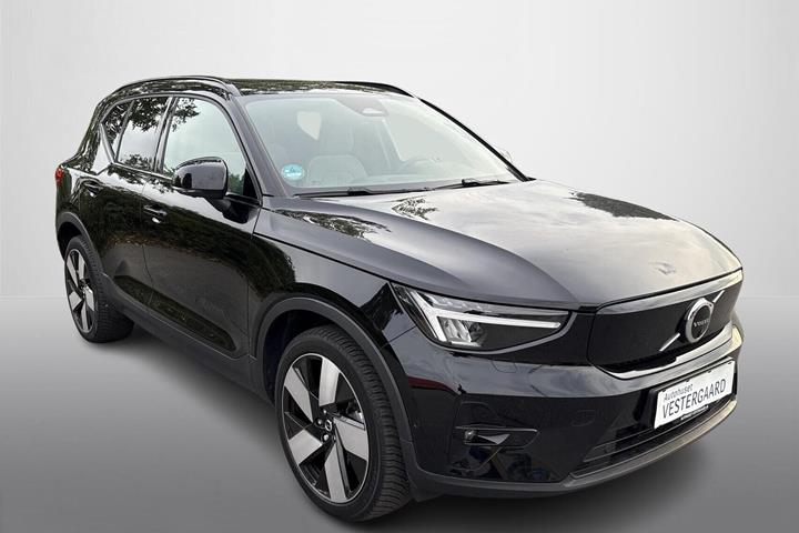 Sort Volvo XC40 fra 2023