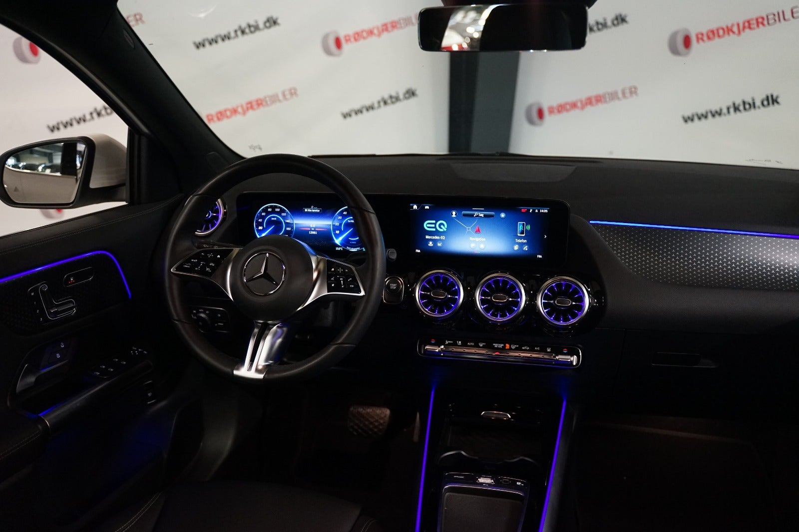 Hvid Mercedes EQA250+ fra 2025