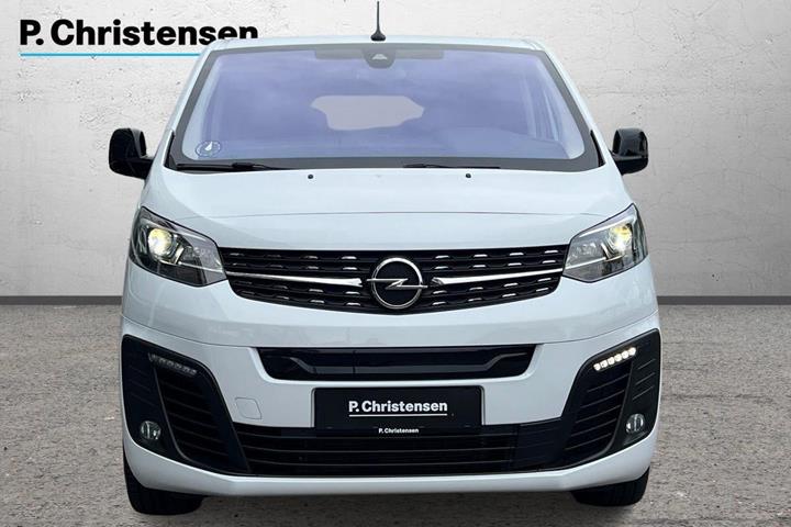 Hvid Opel Zafira-e Life fra 2023