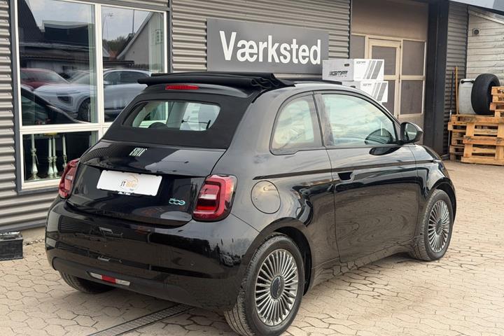 Sort Fiat 500e fra 2022