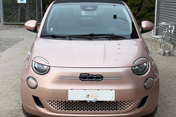Grå Fiat 500e fra 2022