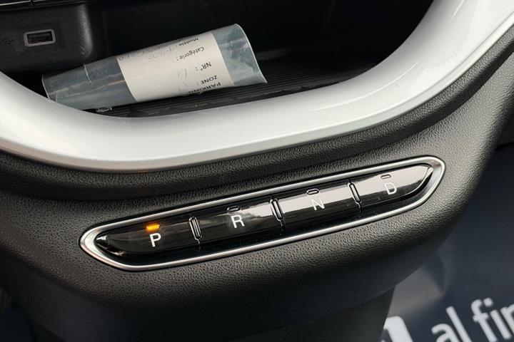 Grå Fiat 500e fra 2022