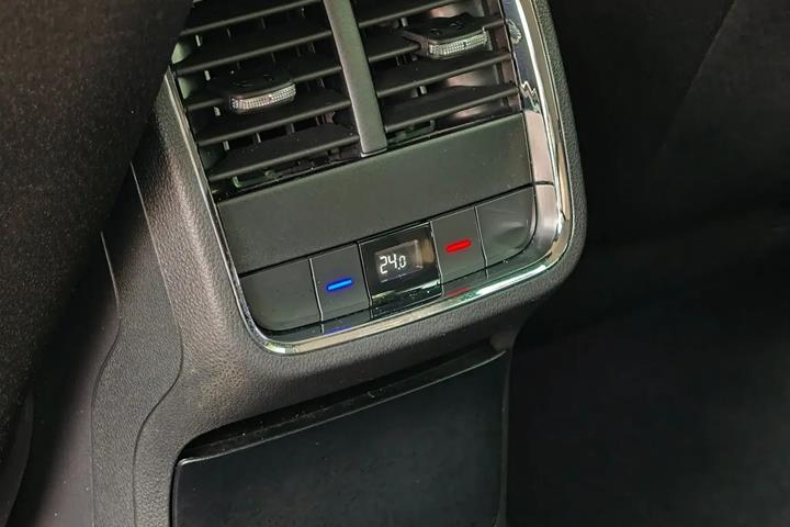 Blå Skoda Octavia fra 2021