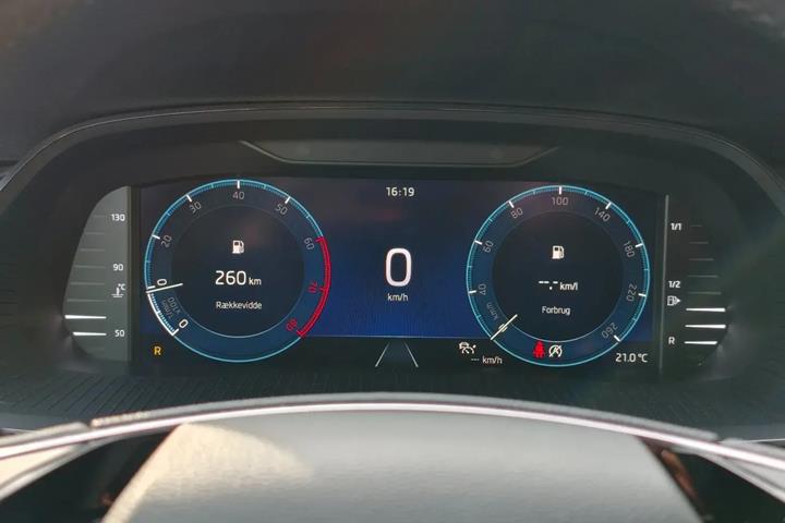 Blå Skoda Octavia fra 2021