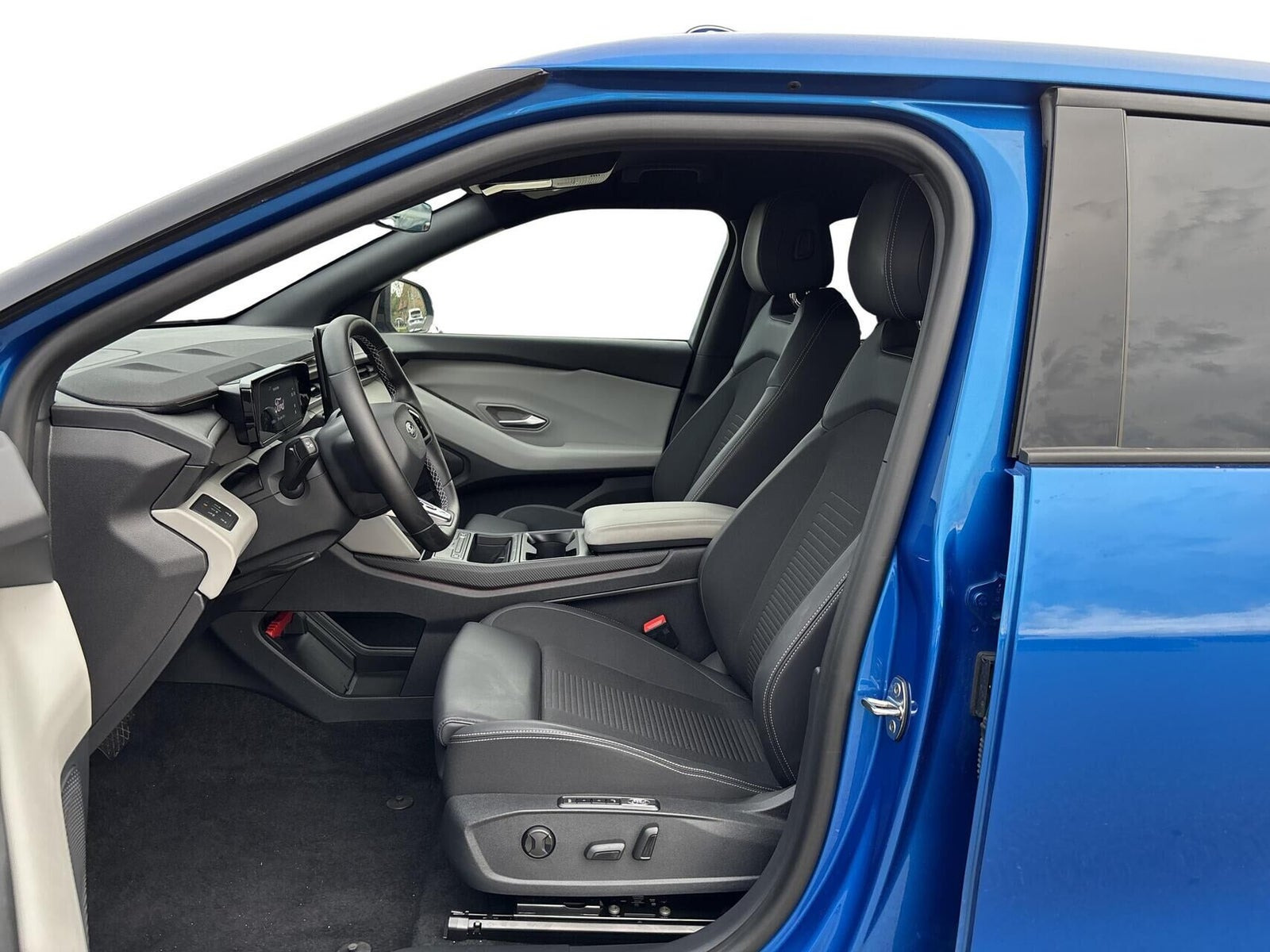 Blå Ford Capri fra 2025
