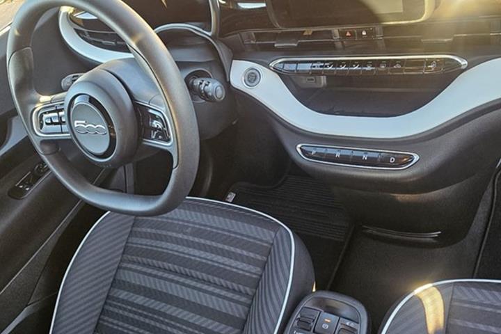 undefined Fiat 500e fra 2021