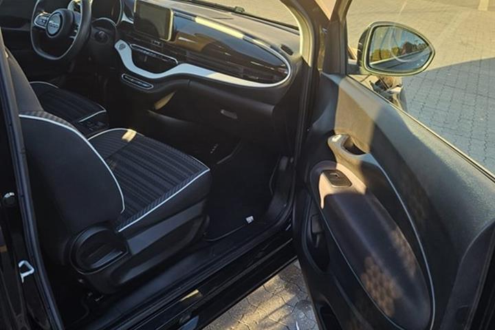 undefined Fiat 500e fra 2021