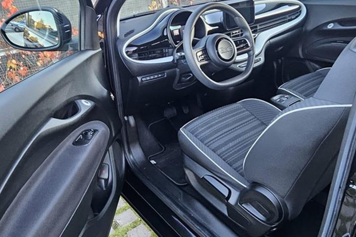undefined Fiat 500e fra 2021
