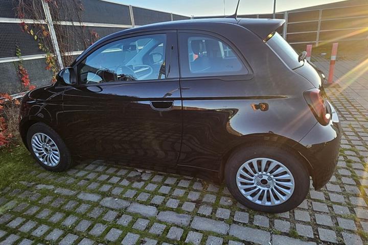 undefined Fiat 500e fra 2021