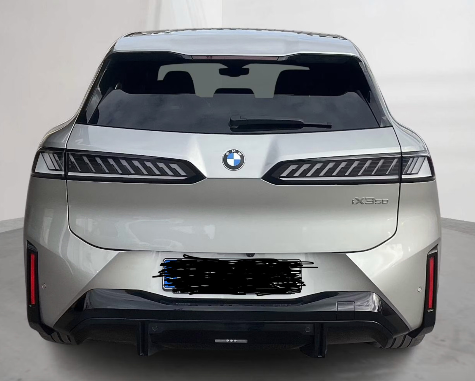 Grå BMW iX3 fra 2026