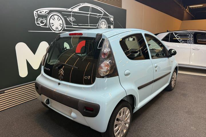Blå Citroën C1 fra 2013