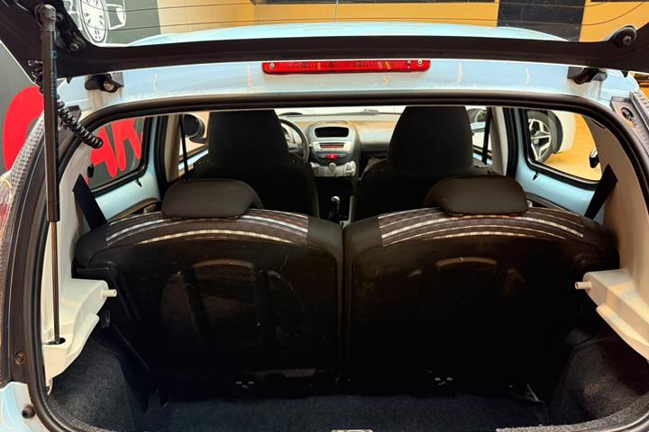 Blå Citroën C1 fra 2013