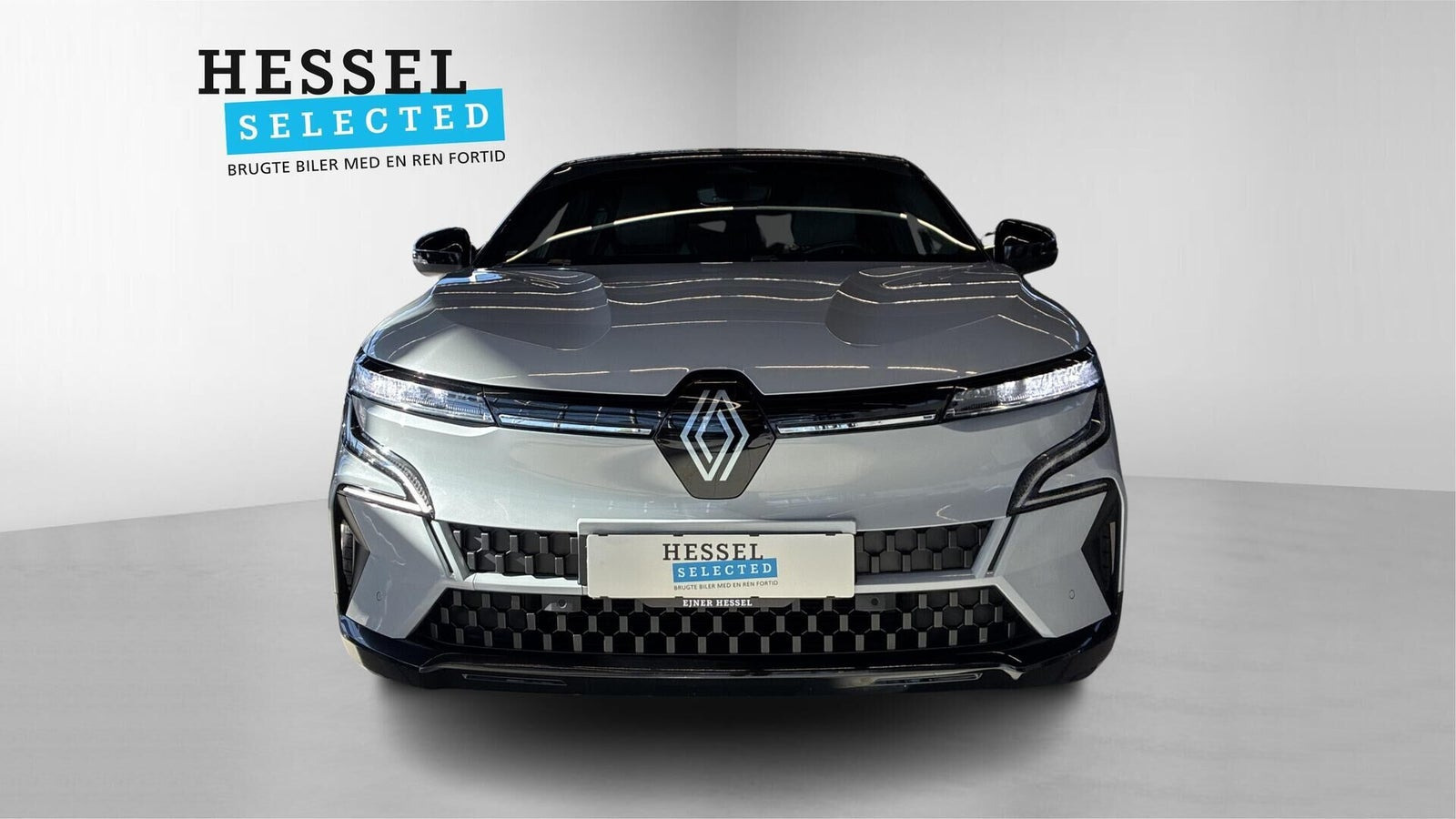 Grå Renault Megane E-Tech fra 2024